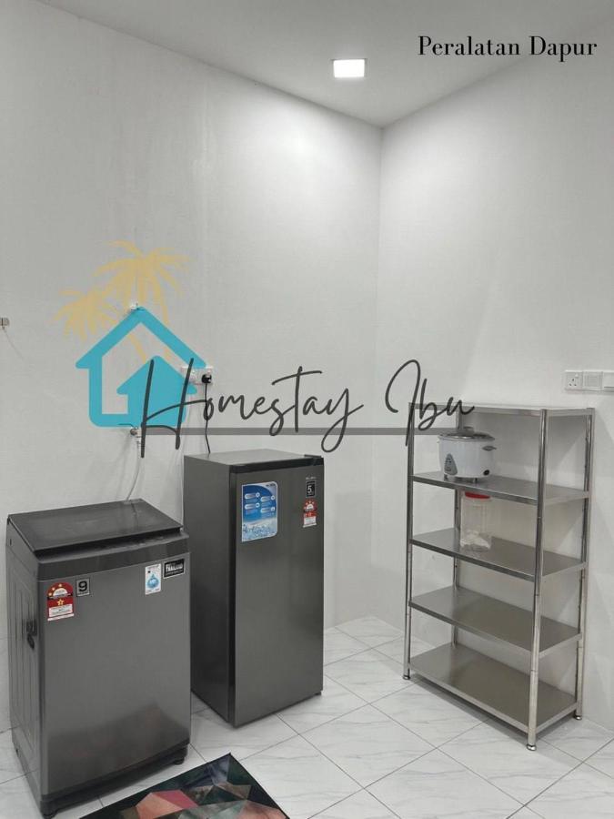 Homestay Ibu Lumut Luaran gambar